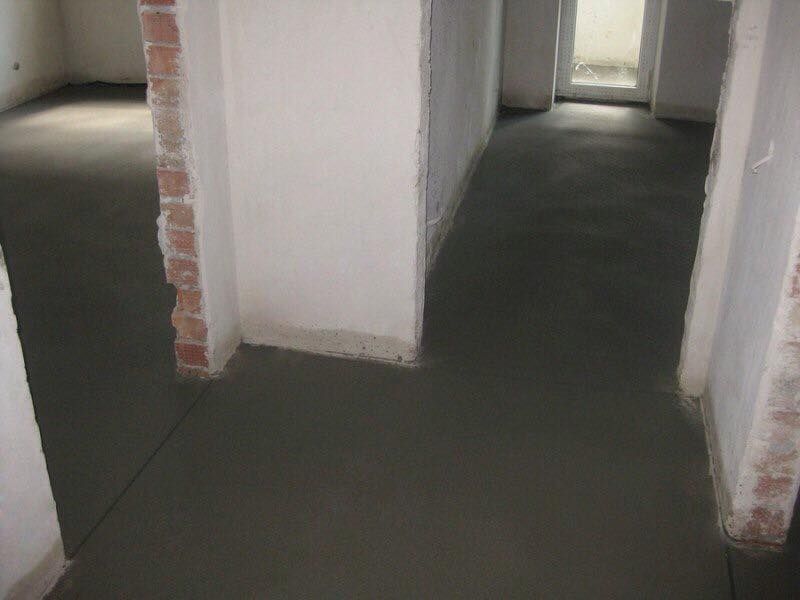 Полусухая стяжка пола, Штукатурка стін