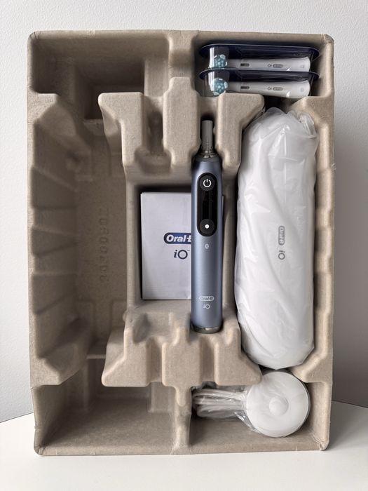 СУПЕРЦІНА Електрична зубна щітка Oral-B iO Series 9 White Black Pink