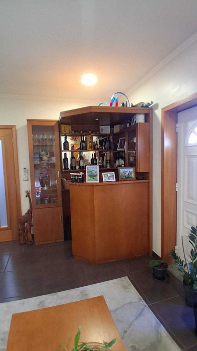 Móveis de sala" bar e móvel de tv com vitrine"