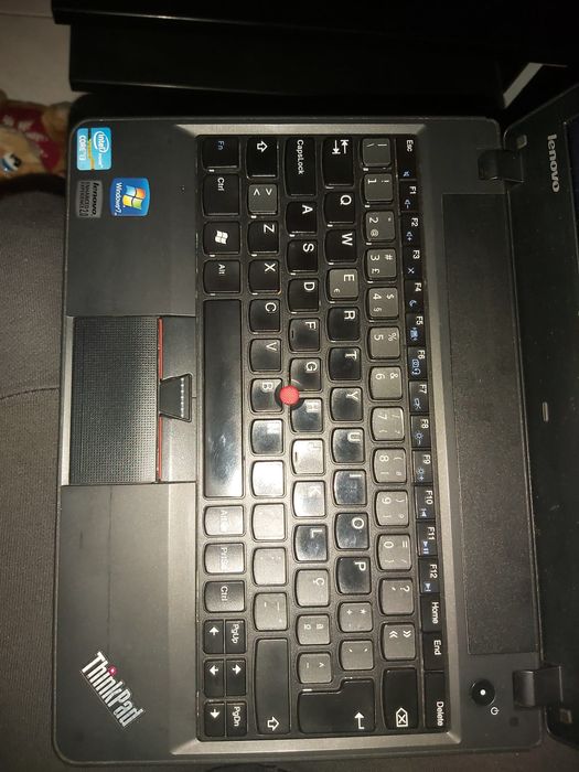 Portatil Lenovo Thinkpad x121e