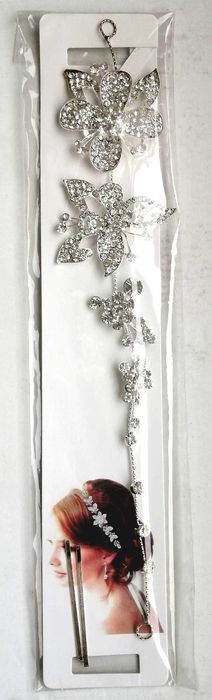 Свадебный венок для волос. Обруч для невесты со стразами.