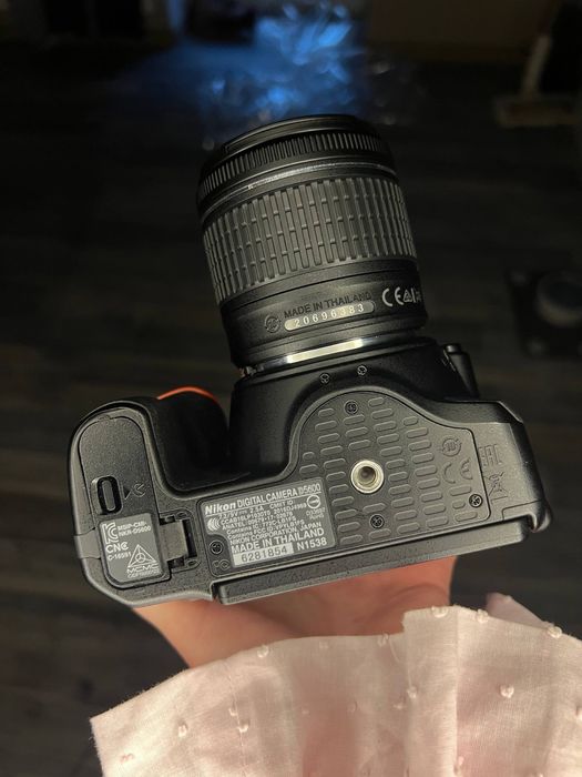 Камера Nikon D5600 DSLR KIT