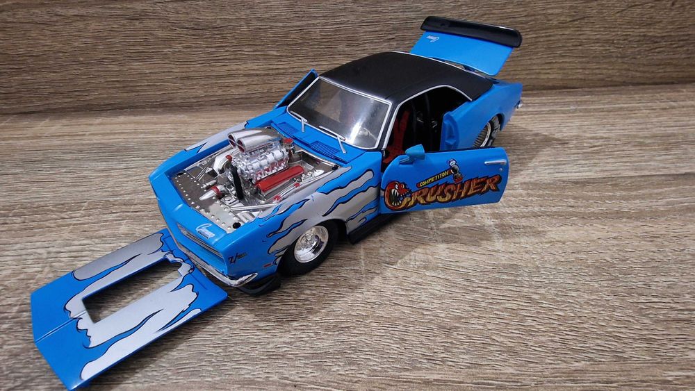 Miniatura Chevrolet Camaro SS »1968» 1:24