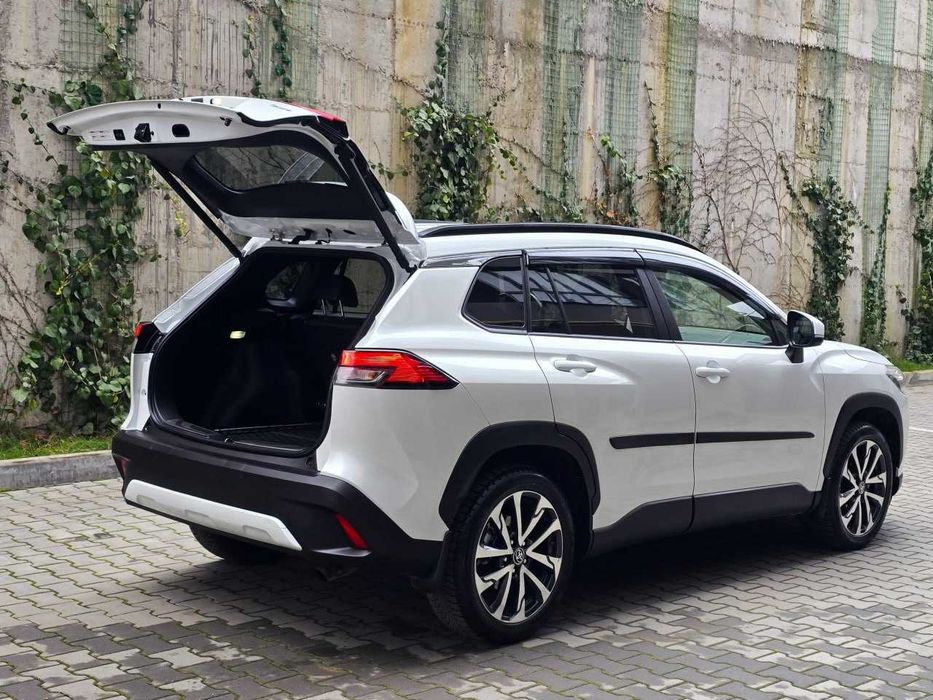 Продам  Toyota Corolla Cross 2024. Можна в розстрочку, під викуп.