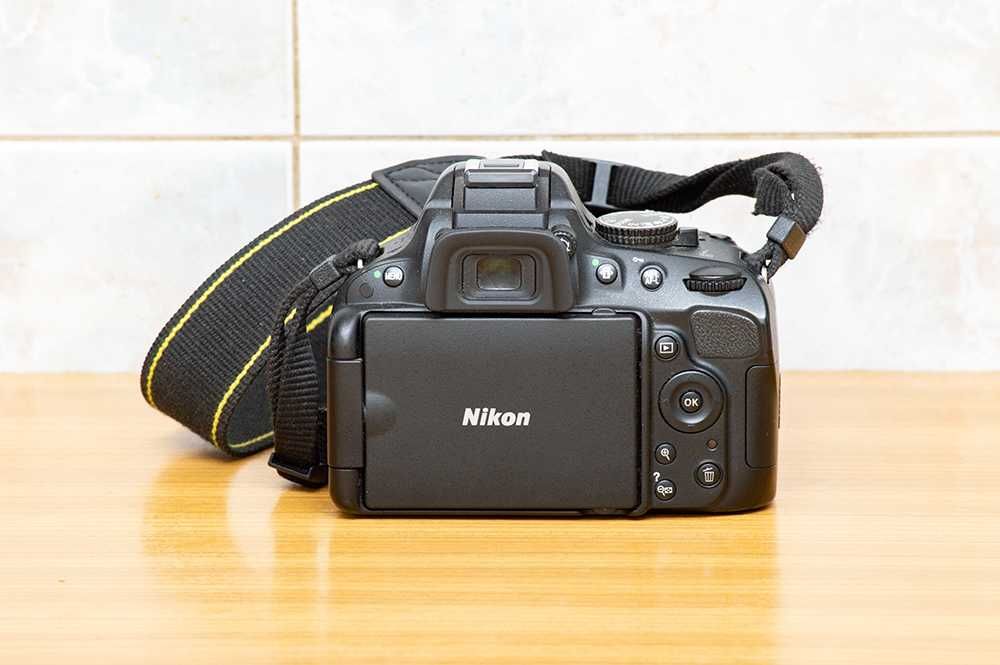 Продам Nikon D5100 дзеркальний фотоапарат. Комплект