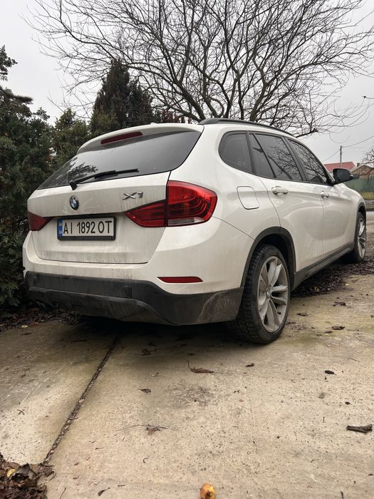 BMW x1 Xdrive28I 2013 року