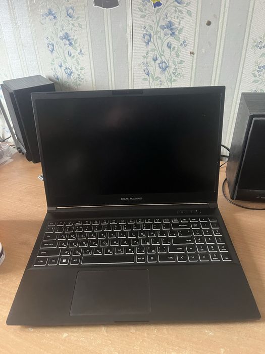 Ноутбук Dream Machines RT3050-15