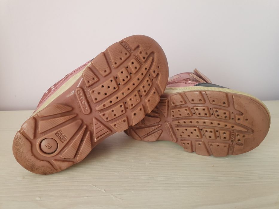 Зимові рожеві термо чобітки Geox р. 26