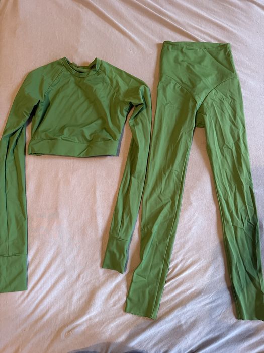 Лосины и топ chanel alo ttswtrs