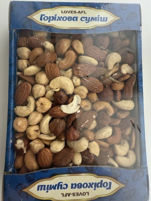 Ореховый микс миндаль, фундук, кешью Горіховий мікс