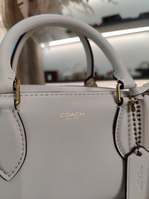Сумка Coach Bowery Satchel 22 Chalk
