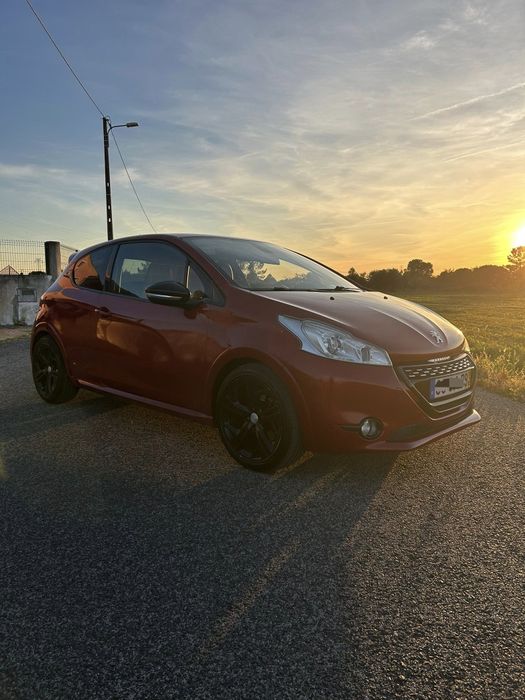Peugeot 208 GTI Nacional – Full Extras – Histórico Completo