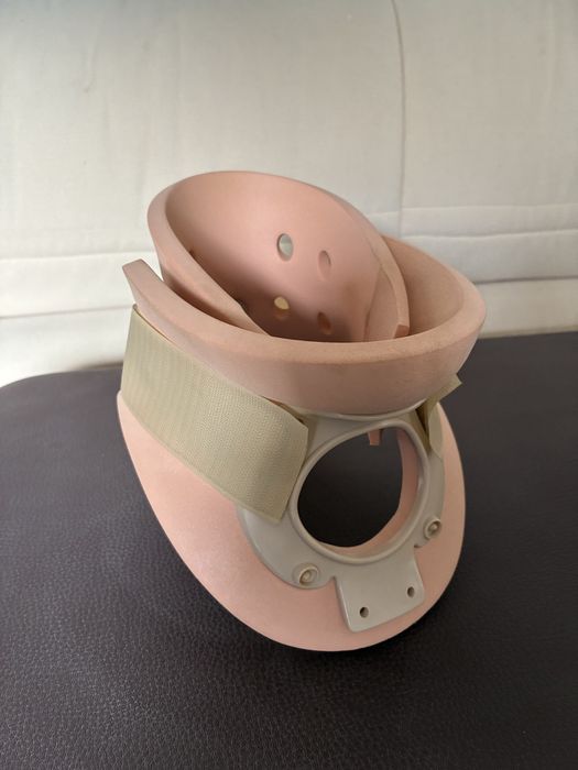 Colar cervical semi-rigido c velcro