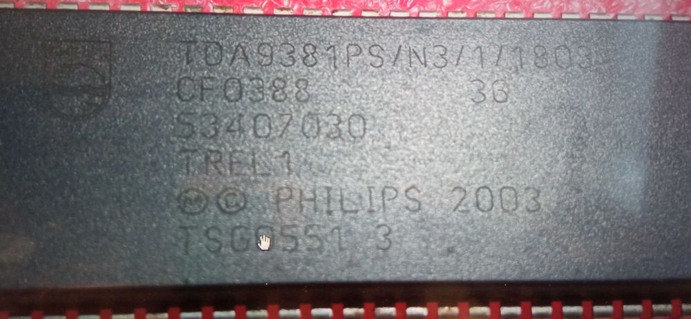 процесоры TDA9381PS/N3/1/1803cf 0388  TOSHIBA-HAY-26 TMPA8891CSCNG6V12