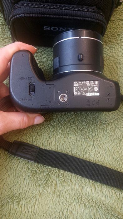 Фотоапарат SONY DSC-H300 ,стан дрбрий.