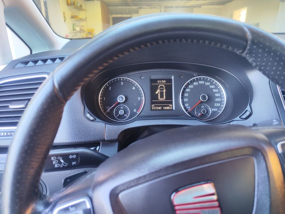 Seat Alhambra 2013