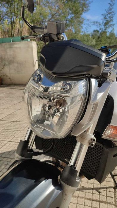 Suzuki GSR 600 - 98 cv (72 kW)