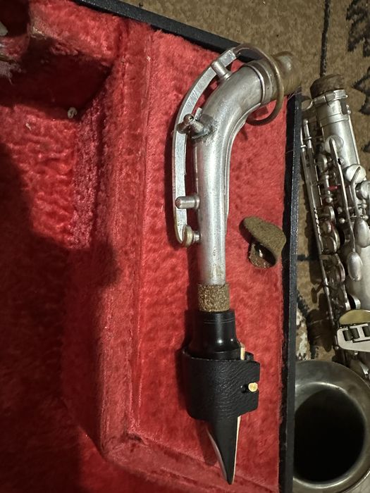 Amati deluxe саксофон альт