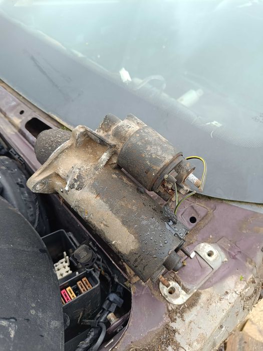BMW e36 316i sedan para peças – motor, módulos, quartelas, interiores, outros
