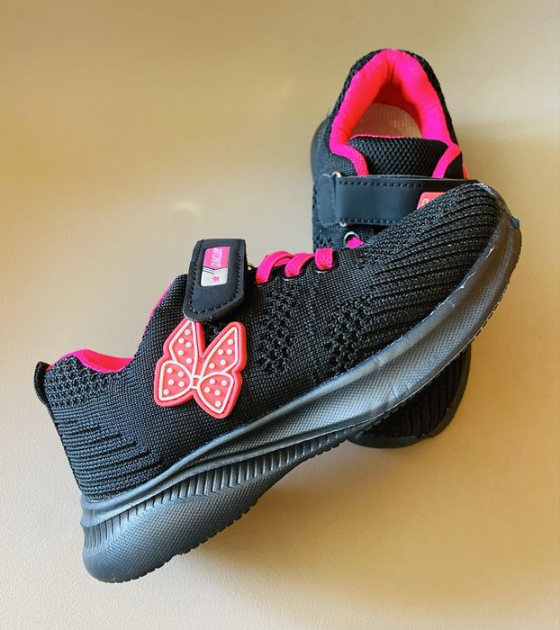 Sapatos Desporto Pretos Criança Tamanho 28 Novos