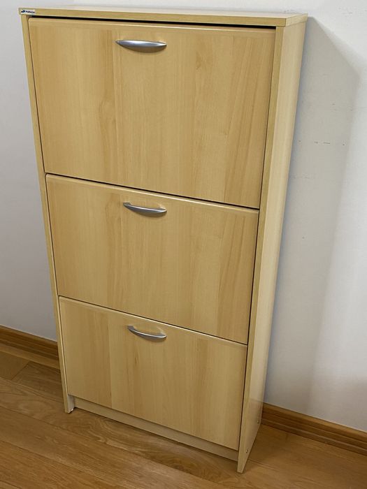 Sapateira com 3 portas