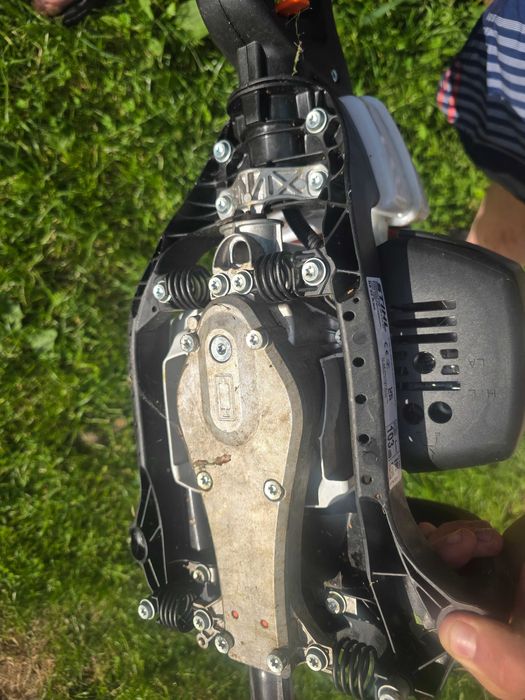 Nożyce spalinowe sthil HS82R na gwarancji