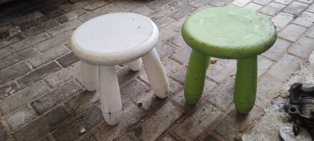 Stolik Ikea taborety krzeselka