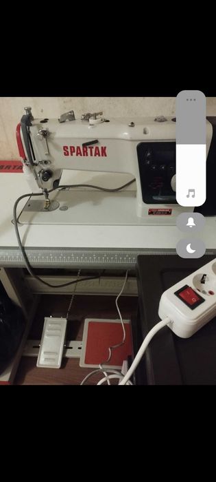 Продам СРОЧНО Промышленную швейную машинку "СПАРТАК "