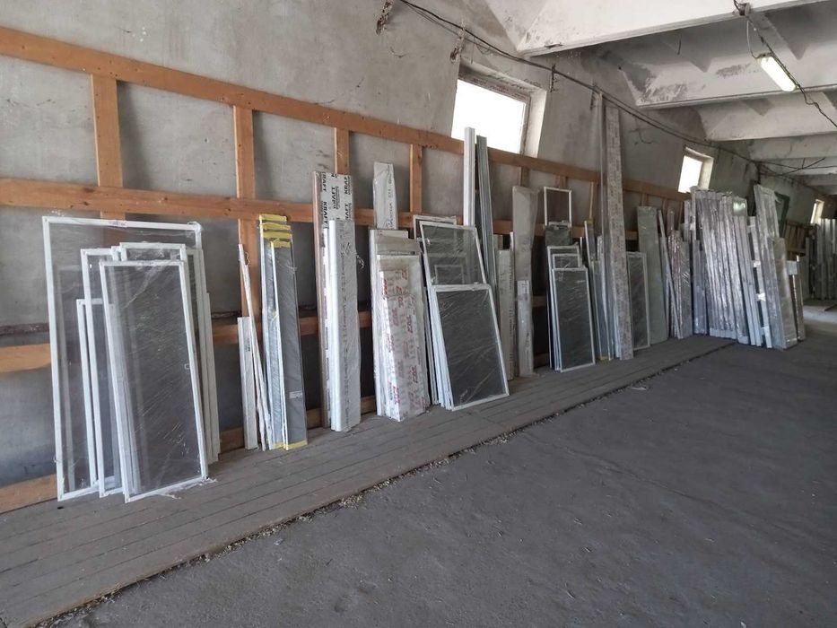 Вікна,двері.Двері пластикові 800х2000 .Окна ,Вікно Бородянка.