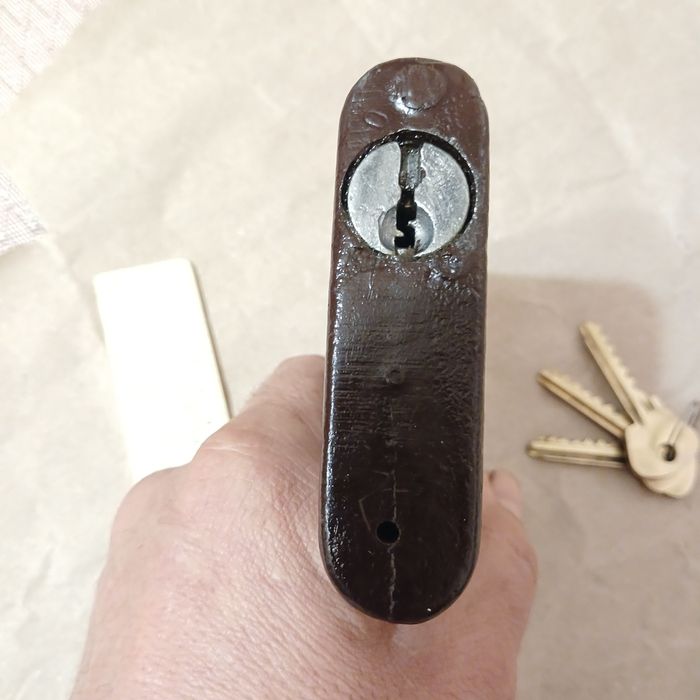 Амбариний,великий навісний  замок "УралАЗ"