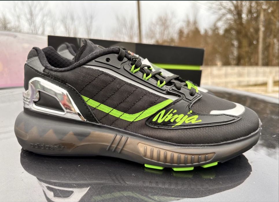 Кросівки Adidas X Kawasaki: 3 000 грн. - Кросівки для міста