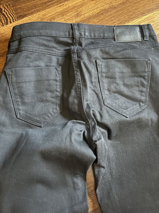 Sisley spodnie czarne roz. 29