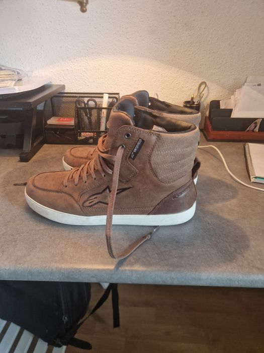 Botas Alpinstar castanhas