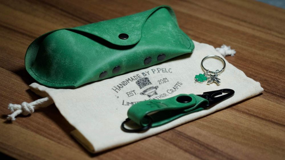 Etui na okulary 100% skóra naturalna zielona handmade prezent urodzin