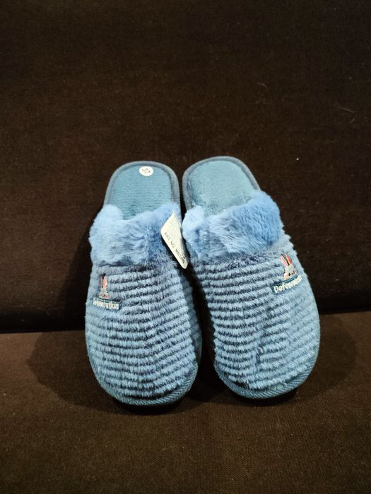 40/41 damskie kapcie nowe