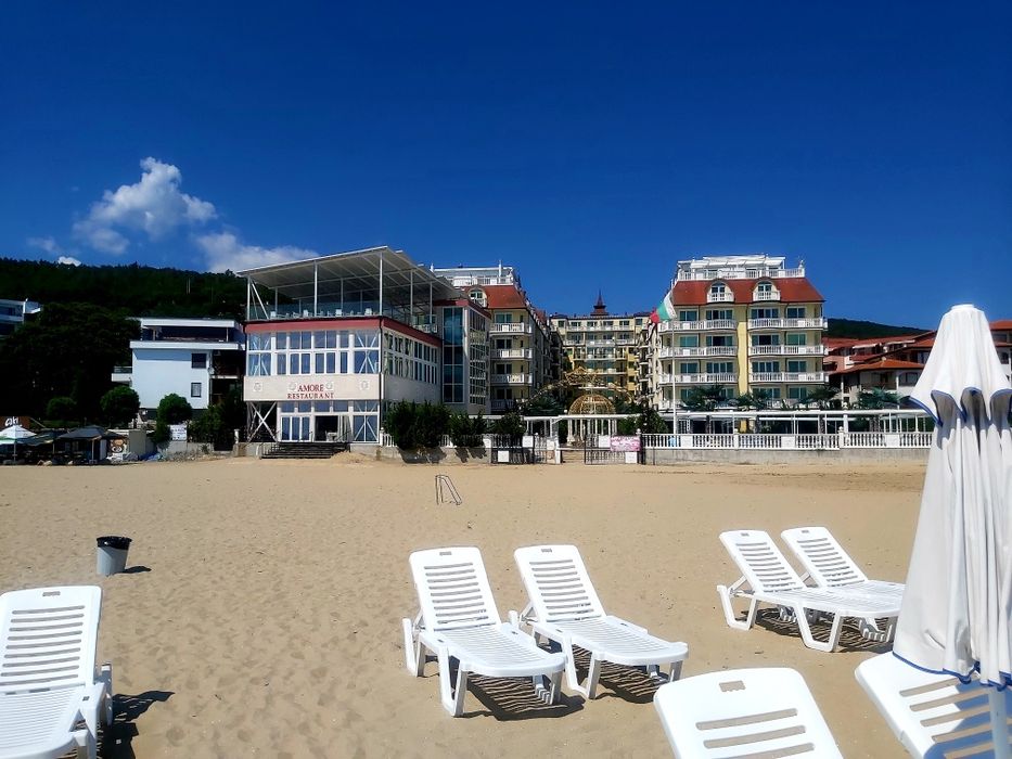 Болгарія.Море.Пляжний відпочинок.  Апартаменти  на 1-й лінії