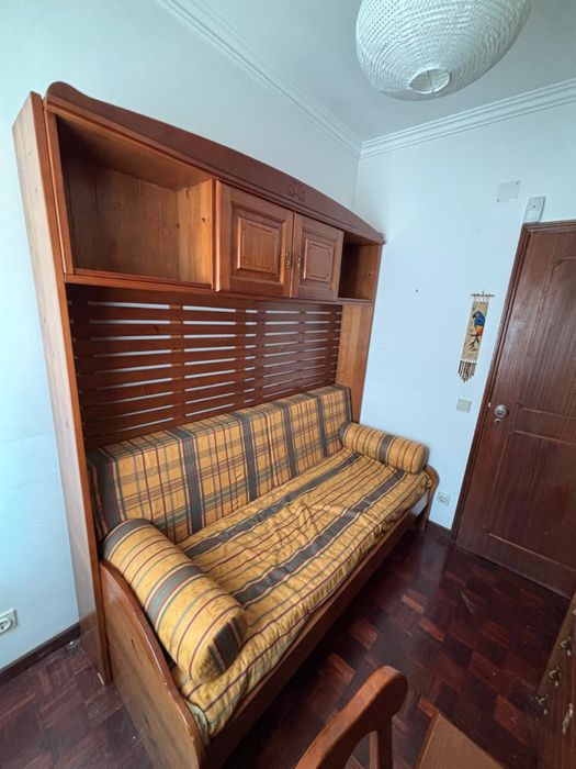 Conjunto de Mobiliário de Estúdio com Cama Retrátil e Arrumação