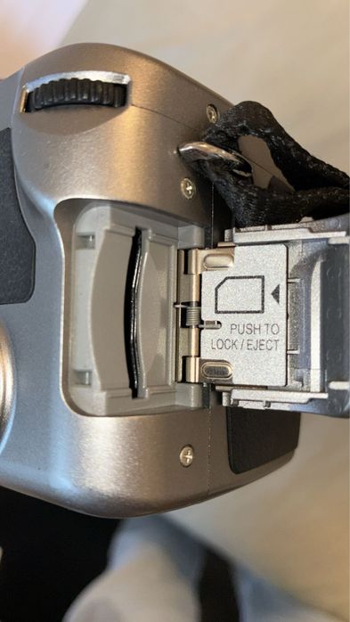 Máquina Fotografica Panasonic LUMIX DCM FZ-250