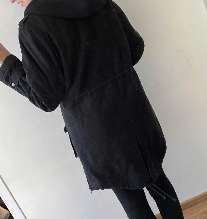 Kurta parka zimowa czarna ocieplana płaszcz 40 / 42 l xl