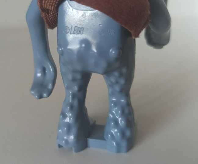 Lego Harry Potter Troll na wolności 4712