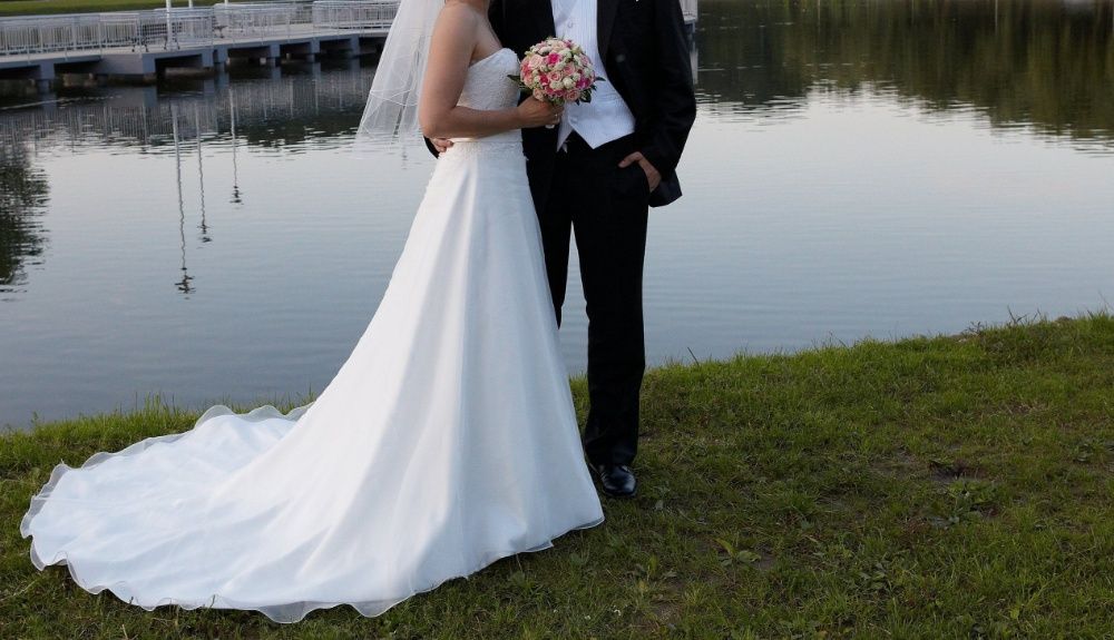 Suknia ślubna LUCCA Victoria z trenem, rozmiar 38