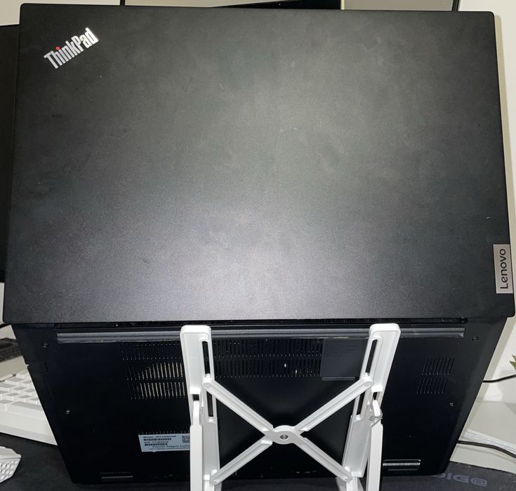 Portatil Lenovo ThinkPad E15