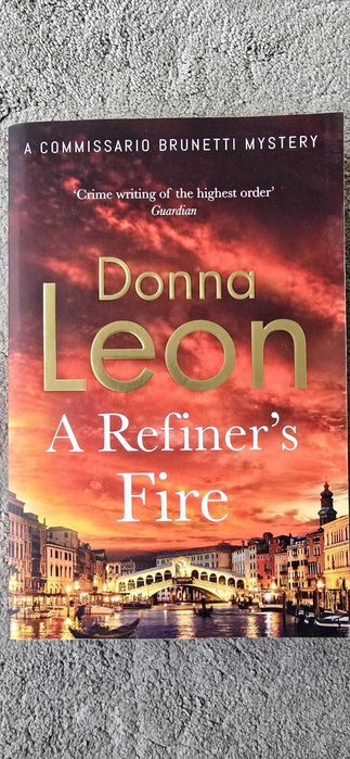 Vendo Livro de Donna Leon - A Refiners's Fire