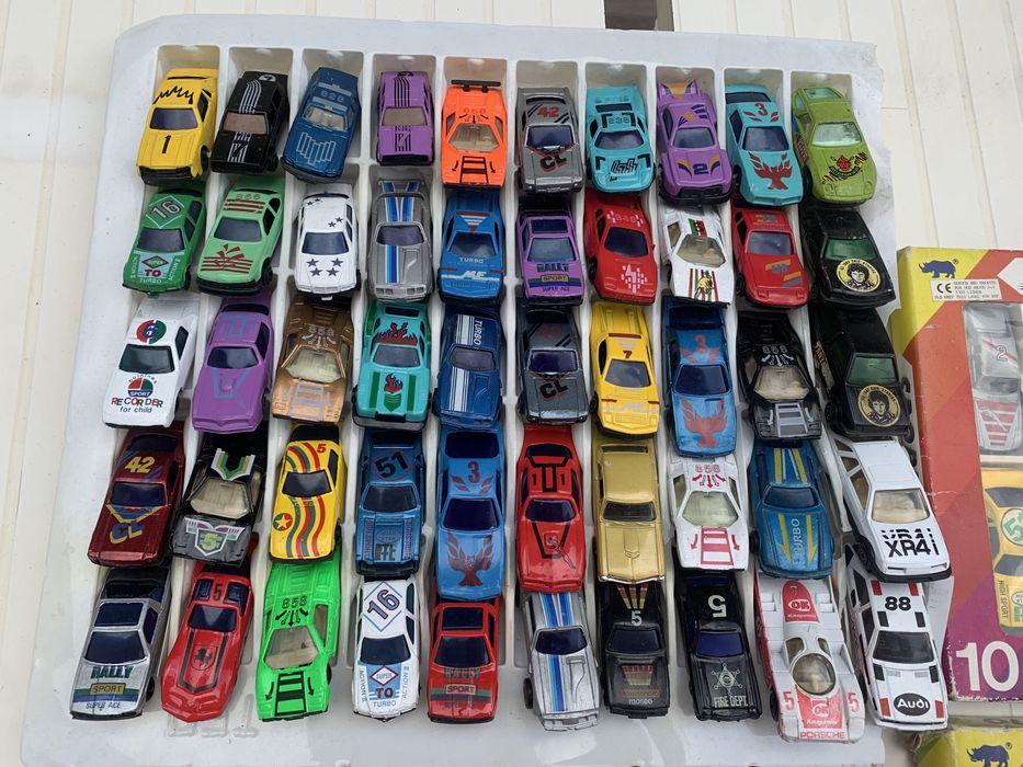 Carros em miniatura