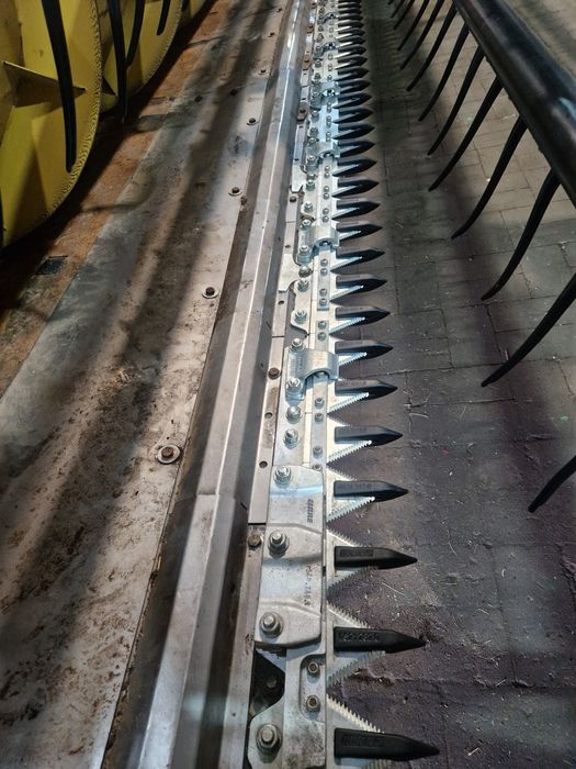 жатка Claas Maxflex 1050