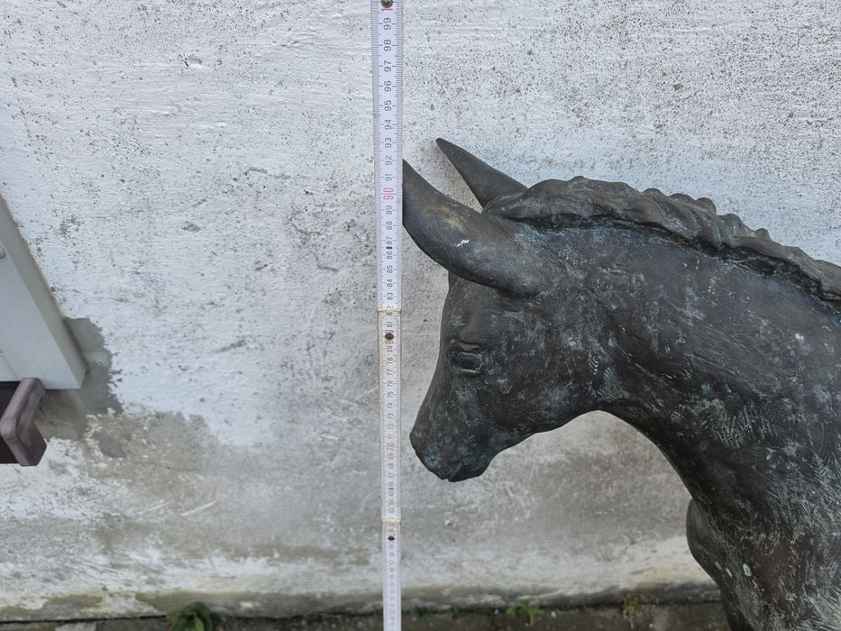 Kon z brazu rzeźba 90 cm