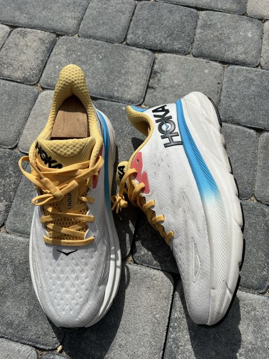 Кросівки HOKA Clifton 9