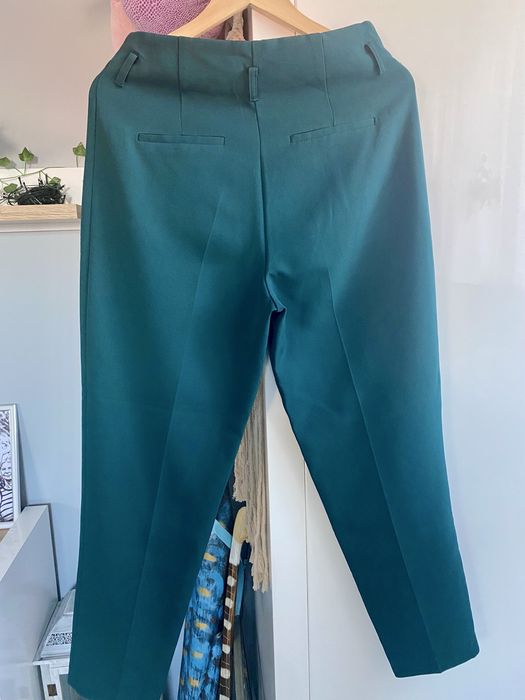 Eleganckie spodnie materialowe 38