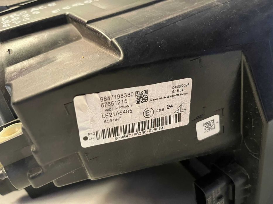Expert / Jumpy / Proace / Vivaro - Farol Esquerdo - FF903