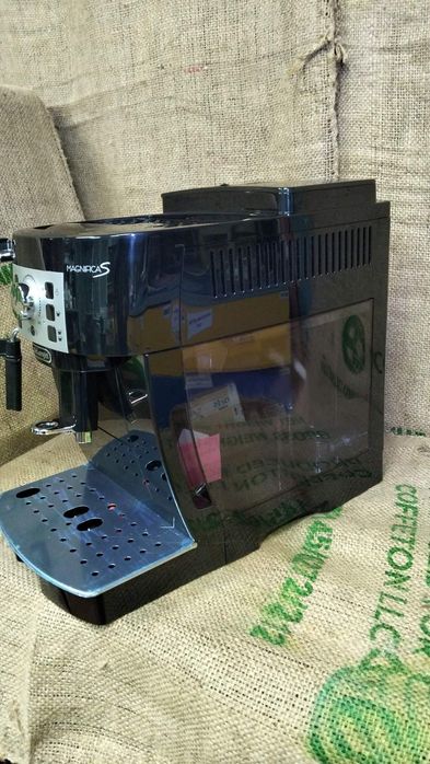 Кавомашина  22 рік delonghі magnifica s